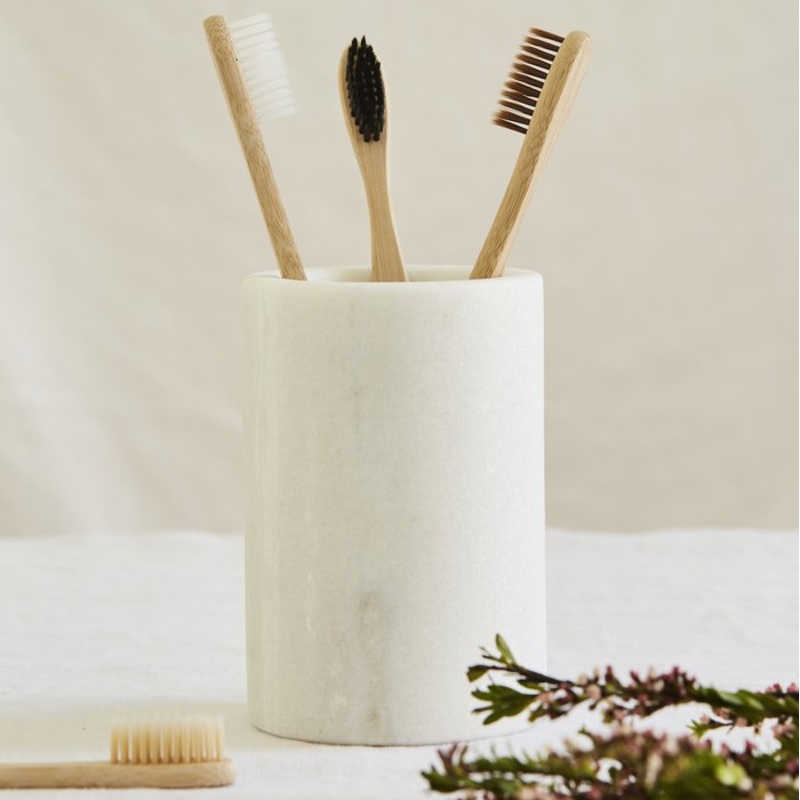 The Conscious Store Bamboo Toothbrushes (Adult- Set of 4) 4 piece